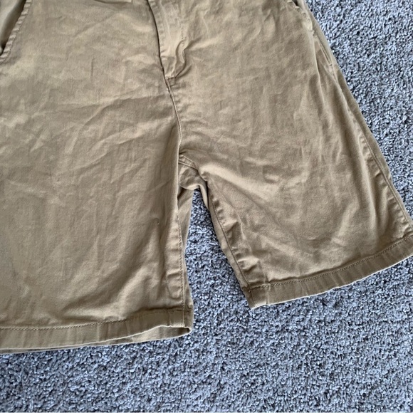Children's Place Boys Uniform Stretch Chino Shorts Flax Color Size 14 Husky - Picture 3 of 7